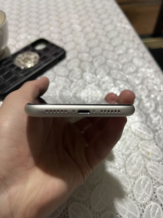 Айфон 11 в хорошем состояни