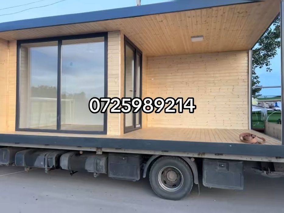 Containere modulare container modular terasa cu lemn model deosebit pentru curtea exterioara loc pentru luat masa