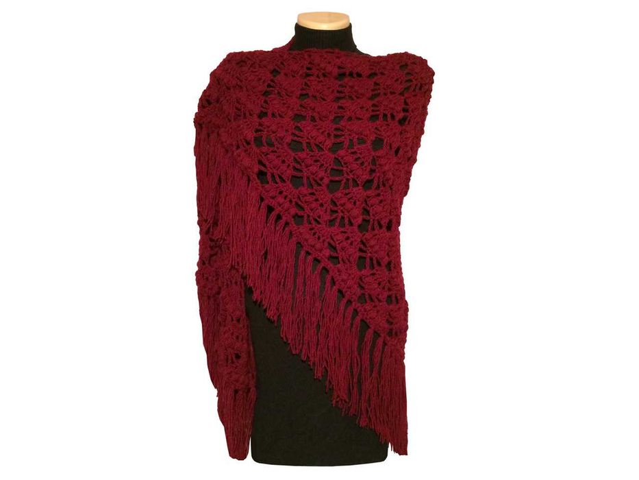 Вязаная шаль ручной работы