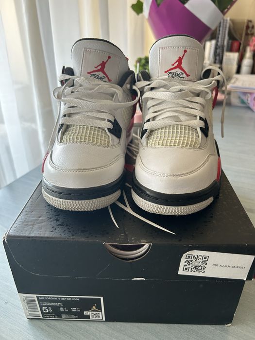 Vand Jordan 4 Retro Red Cement