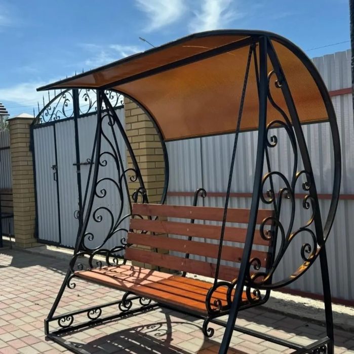 Качеля садовая кованная