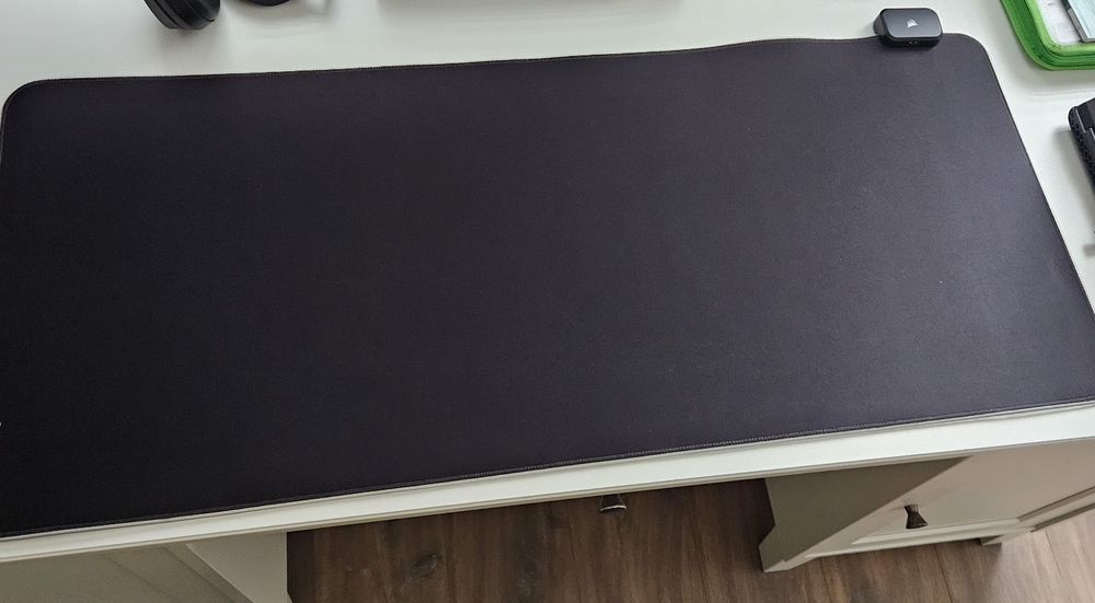 Corsair MM700 Extended RGB Геймърски пад за мишка и клавиатура