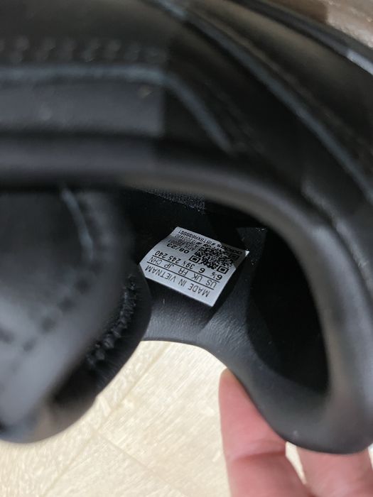 Нови кожени маратонки Adidas