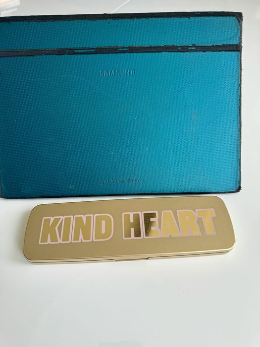 Палитри сенки за очи REVOLUTION