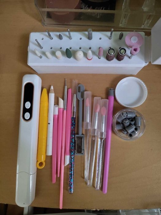 Пълен комплект за маникюр