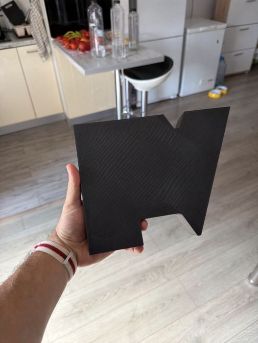 Lampa LED Grand Theft Auto VI cu 3 baterii AA (nu sunt incluse)