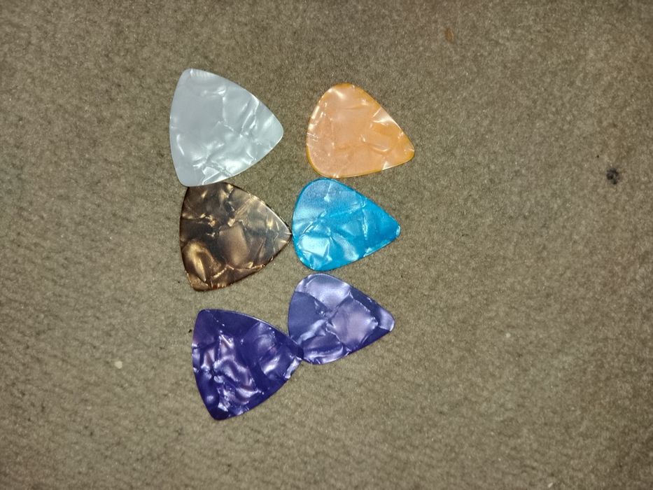 Медиаторы для всех видов гитар