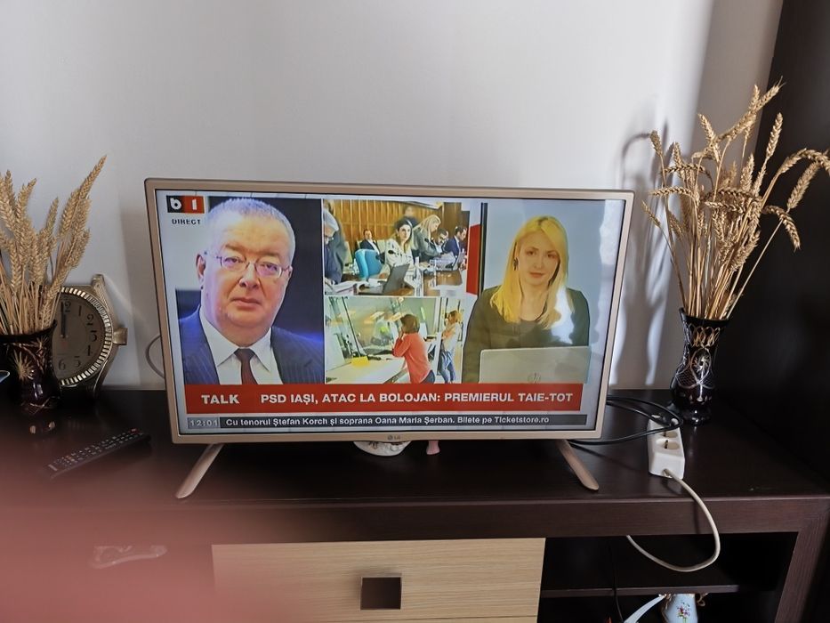 Vând televizor L.G.