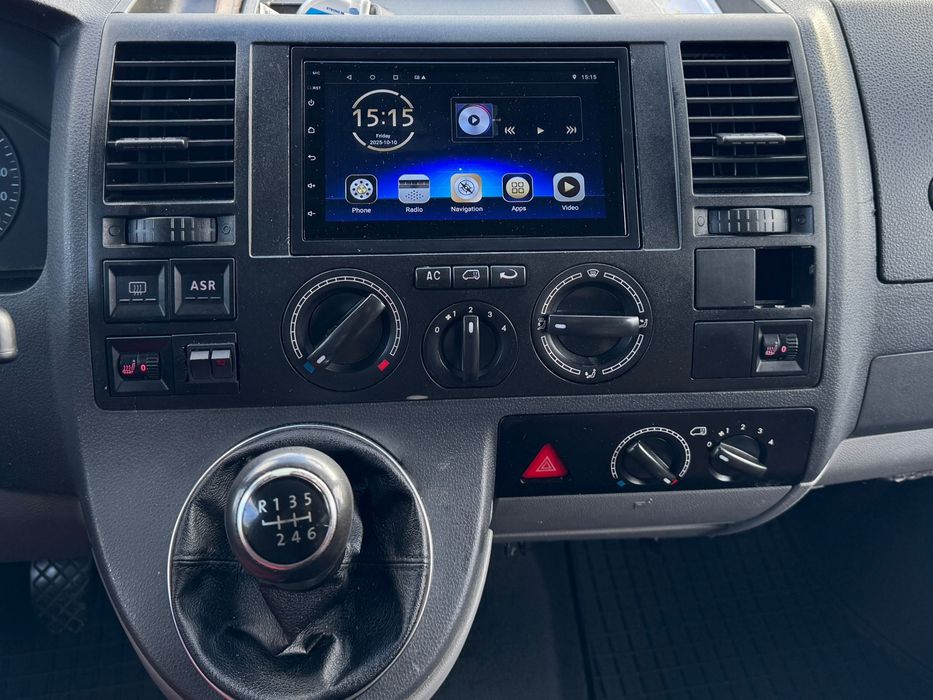 Volkswagen Transporter 8+1