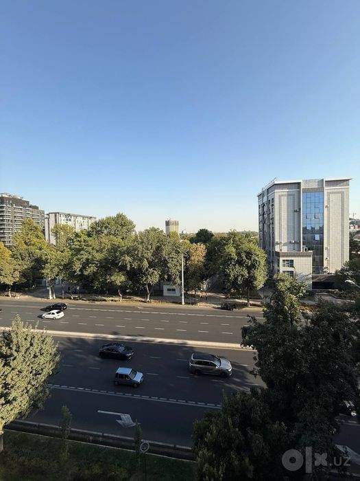 Продается 4х ком квартира, ЖК Дипломат, ор-р: ул. Нукусская, 134м²