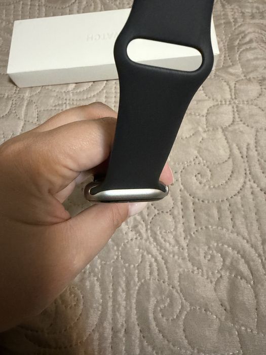 Vand Apple Watch 11 , model GPS , ca si nou