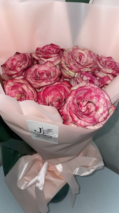 әдемі арзан бағада гүлдер сатамын колжетімді бағада