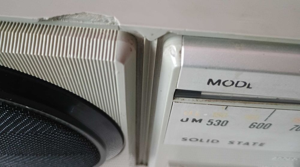 Aparat radio romanesc