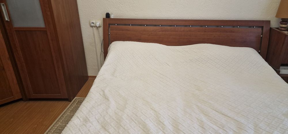 Продам   спальню