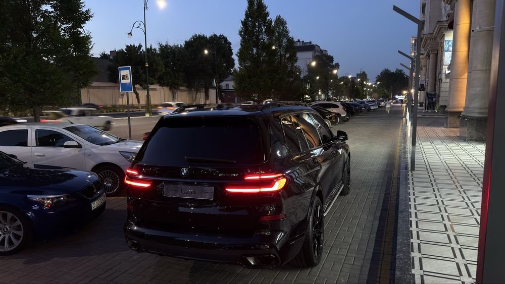 BMW X7 xDrive40i