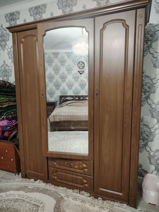 Спальный гарнитур