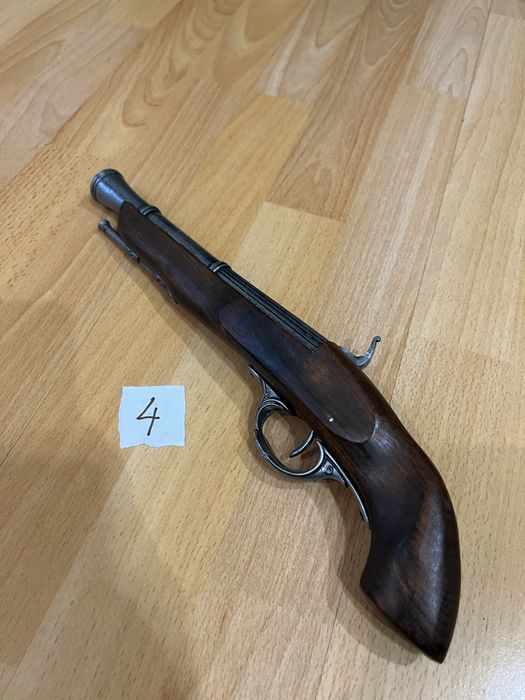 Реплика на кремъклия, различни модели