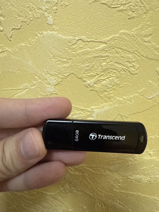 Флэшка Transcend 64gb