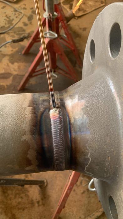 Професионален заварчик