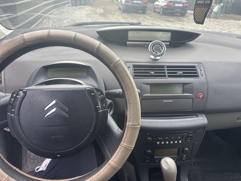 Citroen C4 benzina