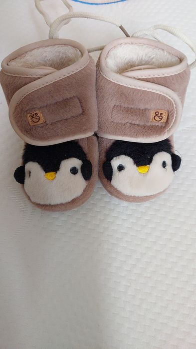 Продам детскую обувь