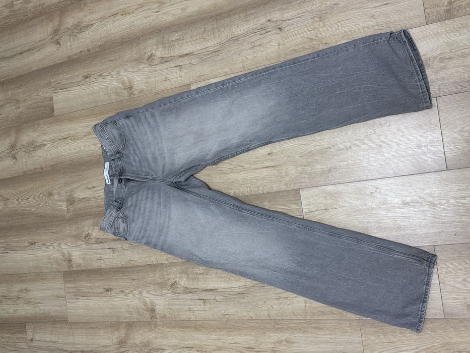 Джинсы bershka.
