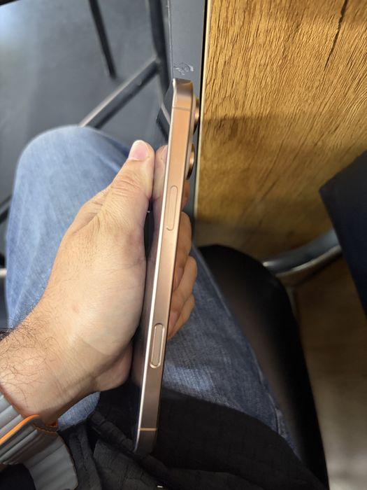 Iphone 16 proMax 256 Desert