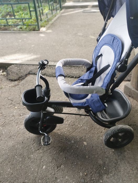 Vând  tricicleta kinderkraft