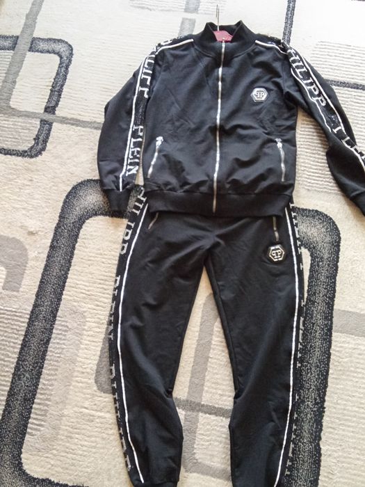 Продам костюм  Турция