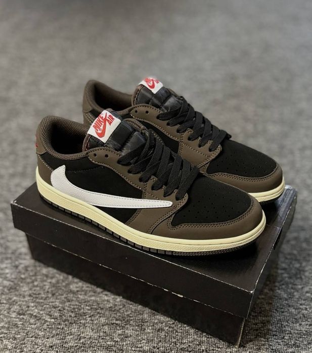 Nike Air Jordan & Travis Scott