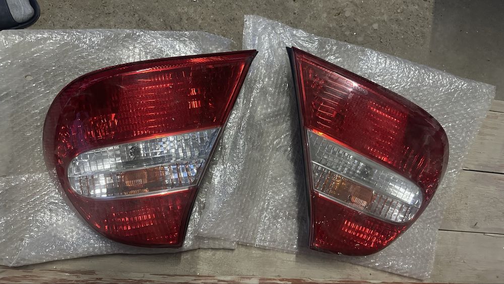 Тайота стоп задный