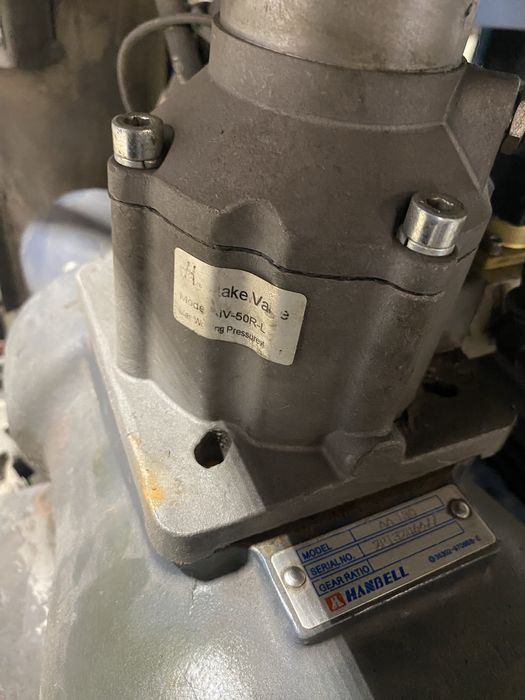 Продаю винтовой компрессор