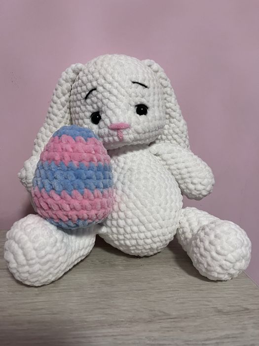 Ръчно изработено плюшено зайче