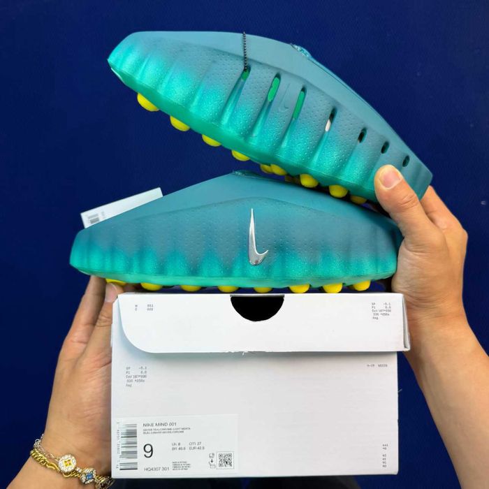 Nike mind.