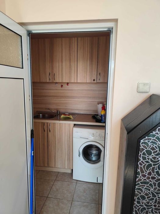 Дава се под наем Едностаен апартамент в Русе, Център - 45 кв.м за 255 € - Снимка #6