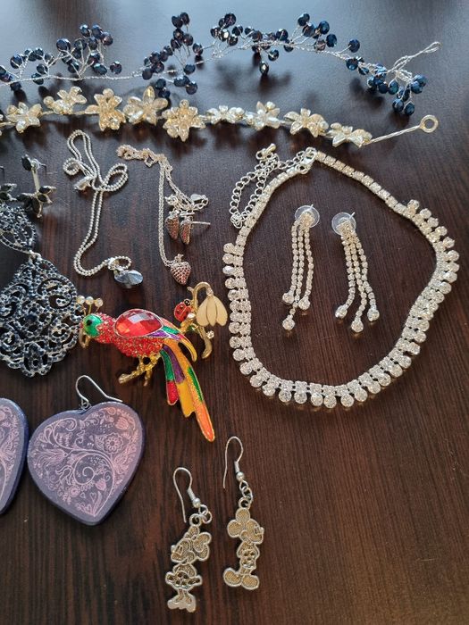 Дамски лот от бижута