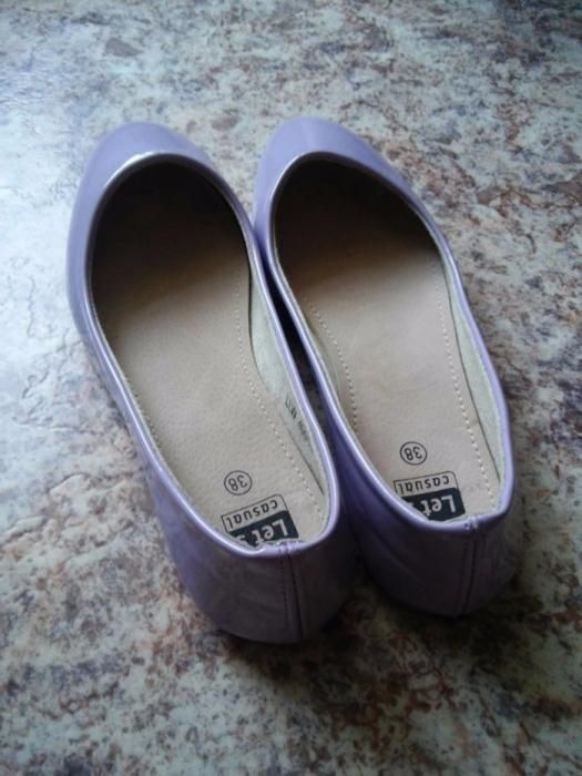 Продаю балетки Let's