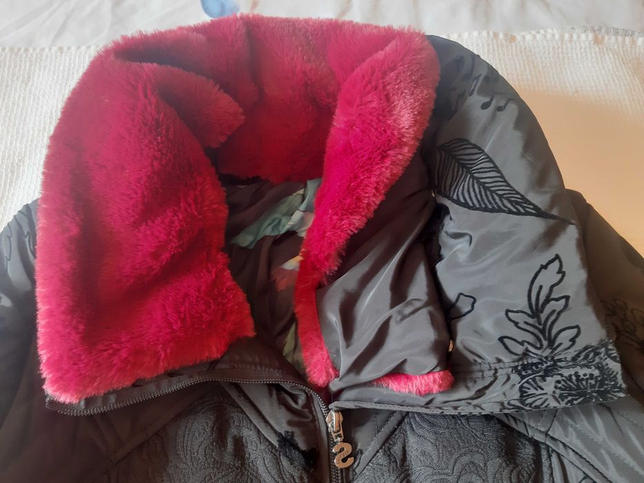 Ново яке Desigual