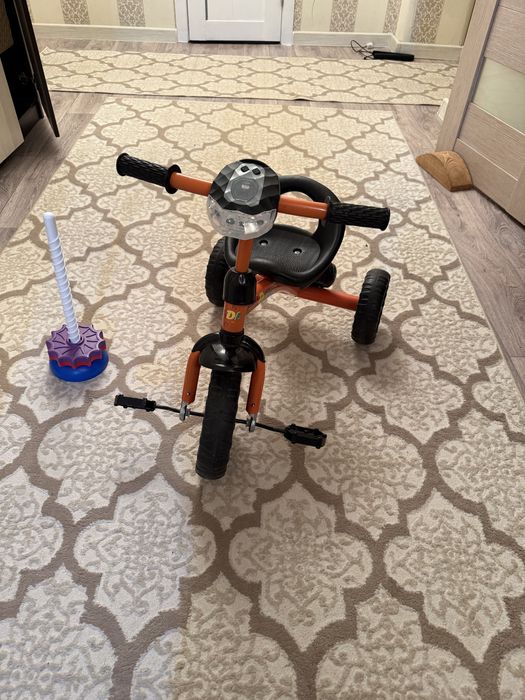 Продам трехколесный велосипед