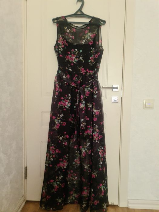 Шикарное вечернее платье