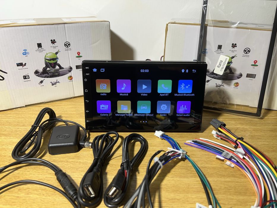 Navigatie universala 7 inch, Carplay, Android 13, 2+32GB, camera, rama