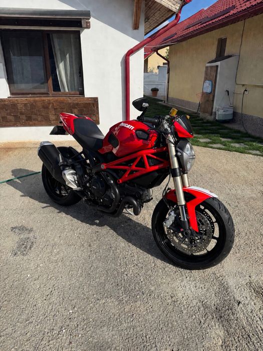 Ducati Monster 1100 EVO