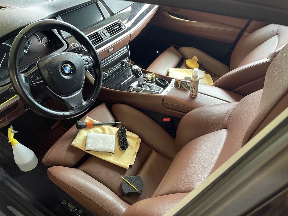 Detailing auto interior, polish chimic curatare tapiterii profesionala