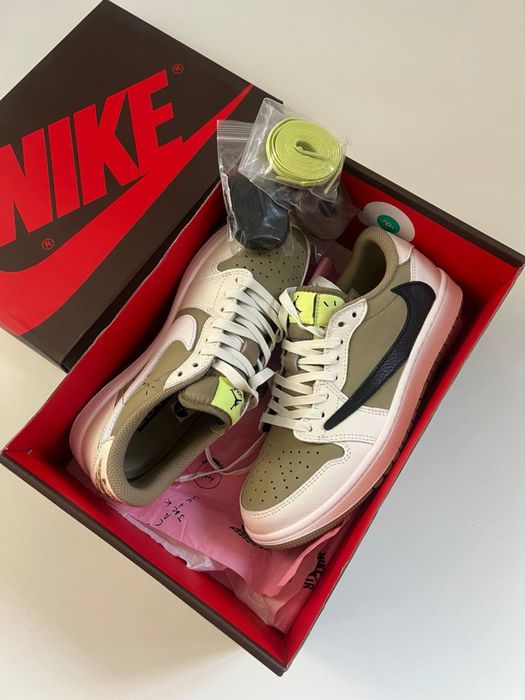 Намаление Air Jordan 1 Low x Travis Scott Golf