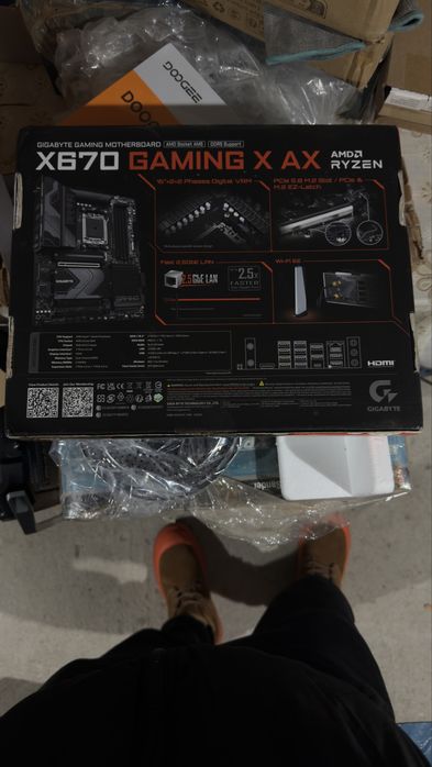 Placă de bază Gigabyte X670 Gaming X AX – Socket AM5, DDR5, PCIe 5.0