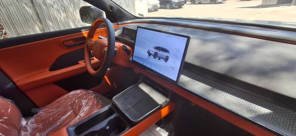 Продам новую Тойота BZ3X