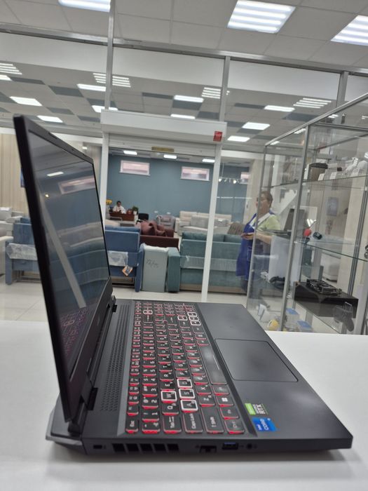 Игровой мощный ноутбук Acer Nitro 5