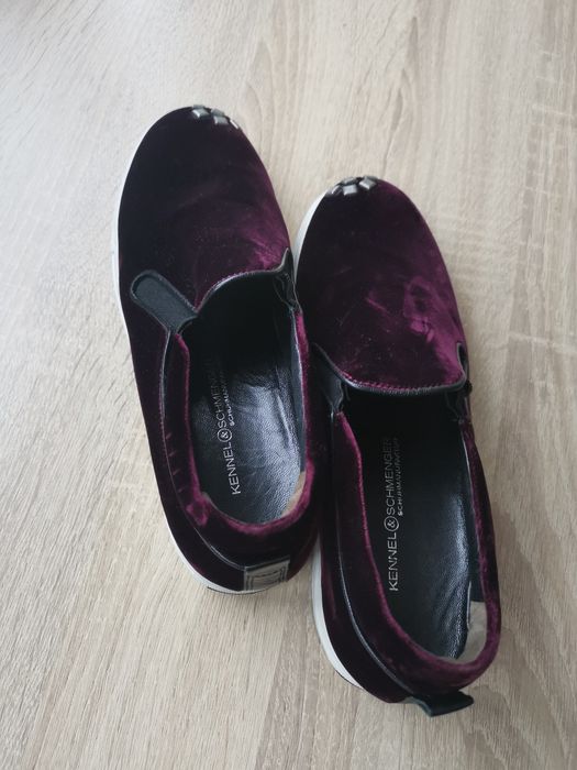 Kennel & Schmenger 37-38