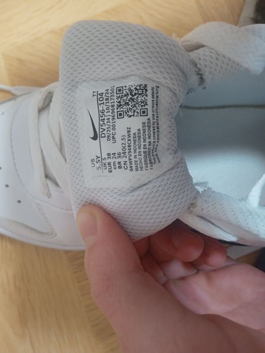 Nike court borough low recraft