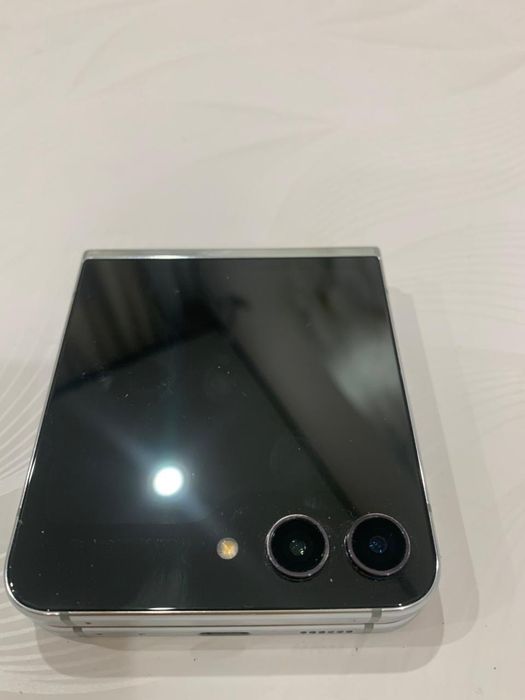 Samsung z flip 5